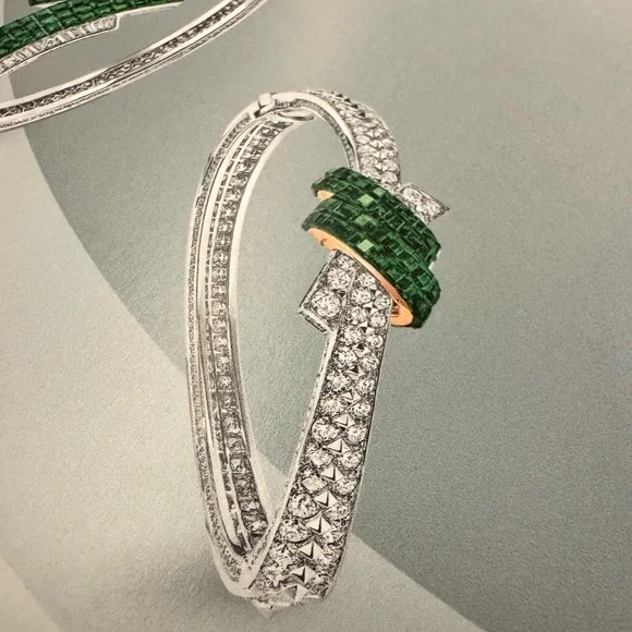 Van Cleef & Arpels Hardcover Jewel Collection Book Catalog - Picture 8 of 11